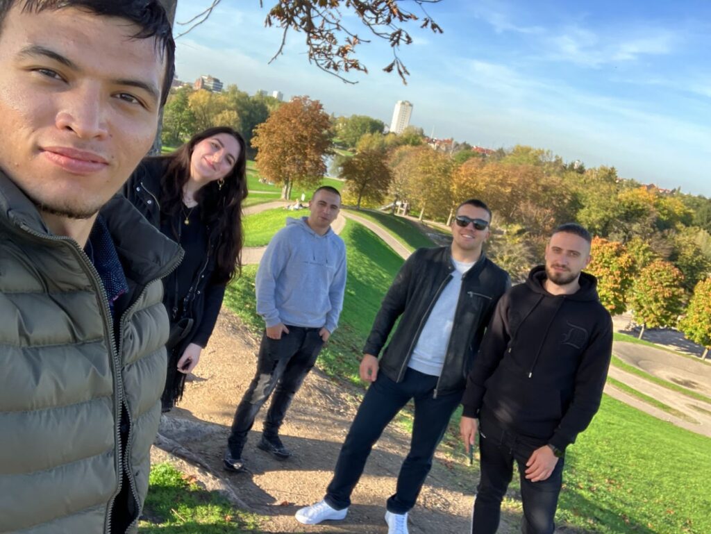 Gruppenfoto im Park